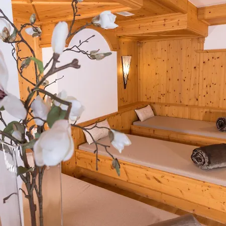 Auenhotel Отель Тукс