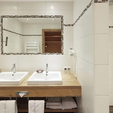 Auenhotel Отель 4*