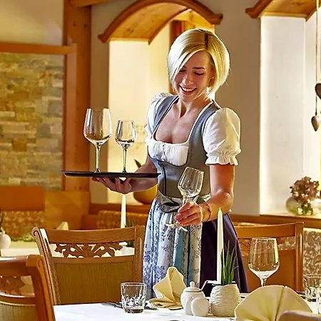 Auenhotel 4*