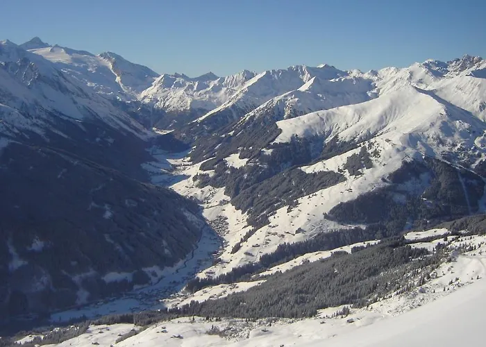 Auenhotel Отель Тукс